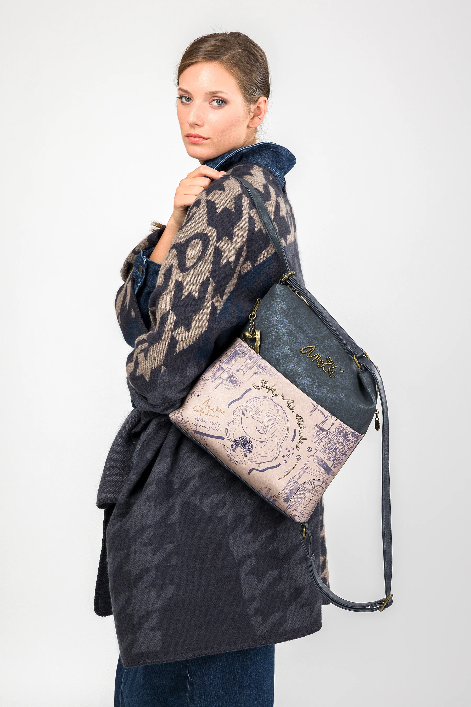 Bolso convertible en mochila Studio - Image 4