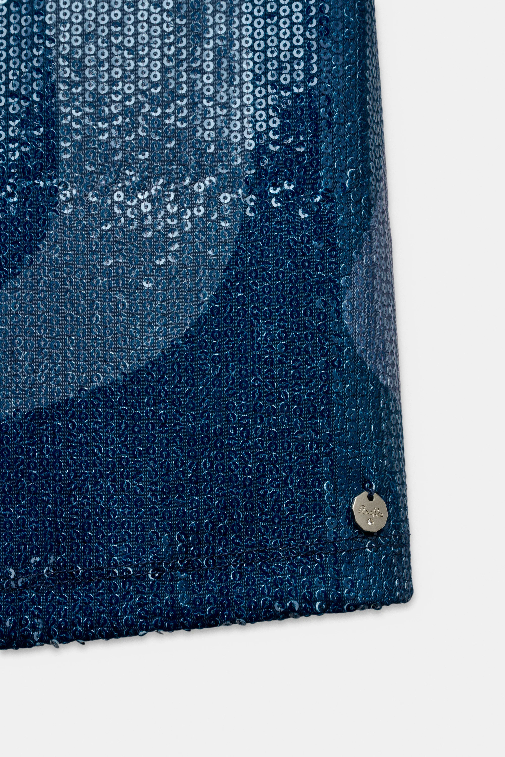 Camiseta azul con lentejuelas - Image 5