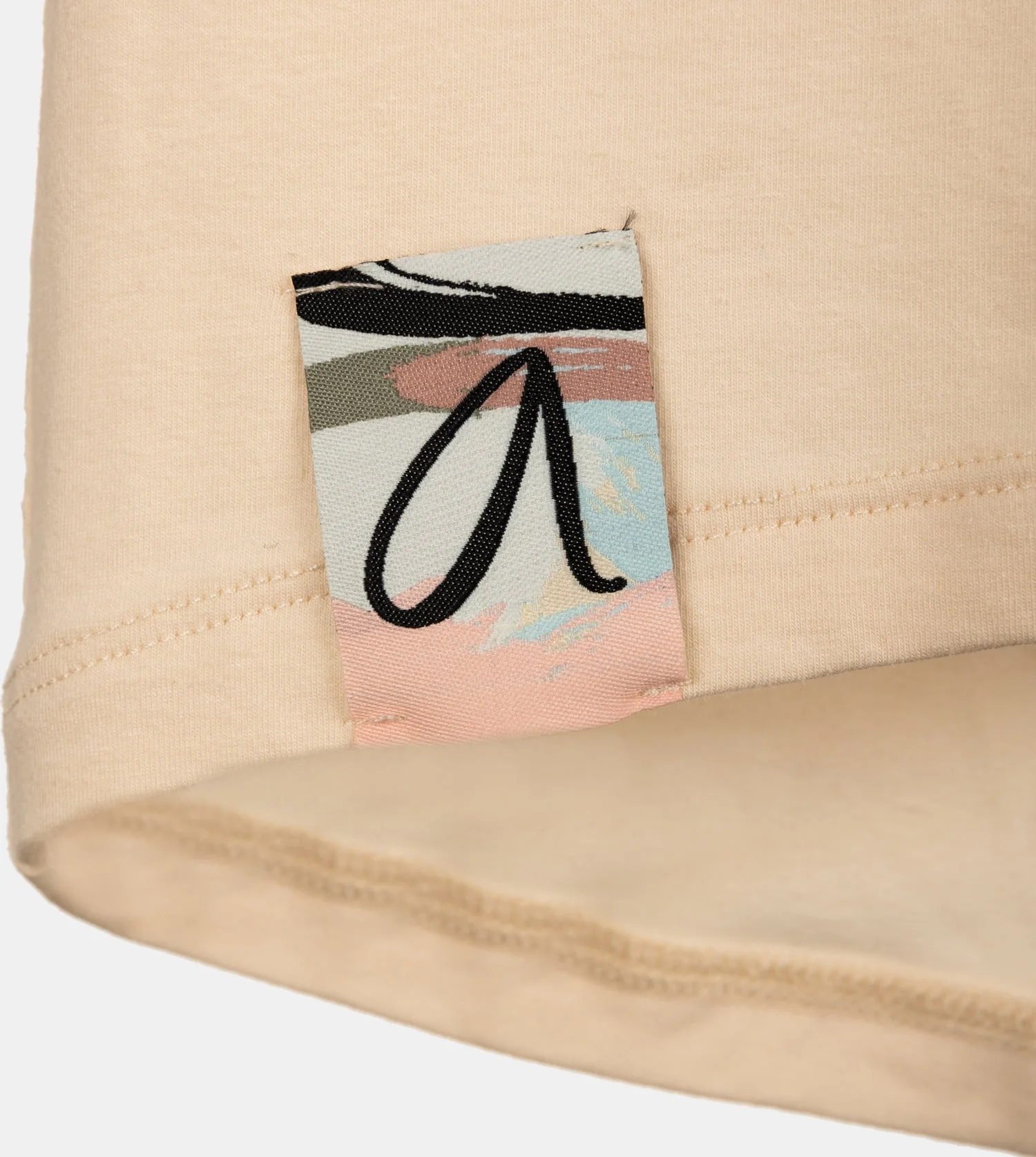Camiseta beige Smart - Image 4