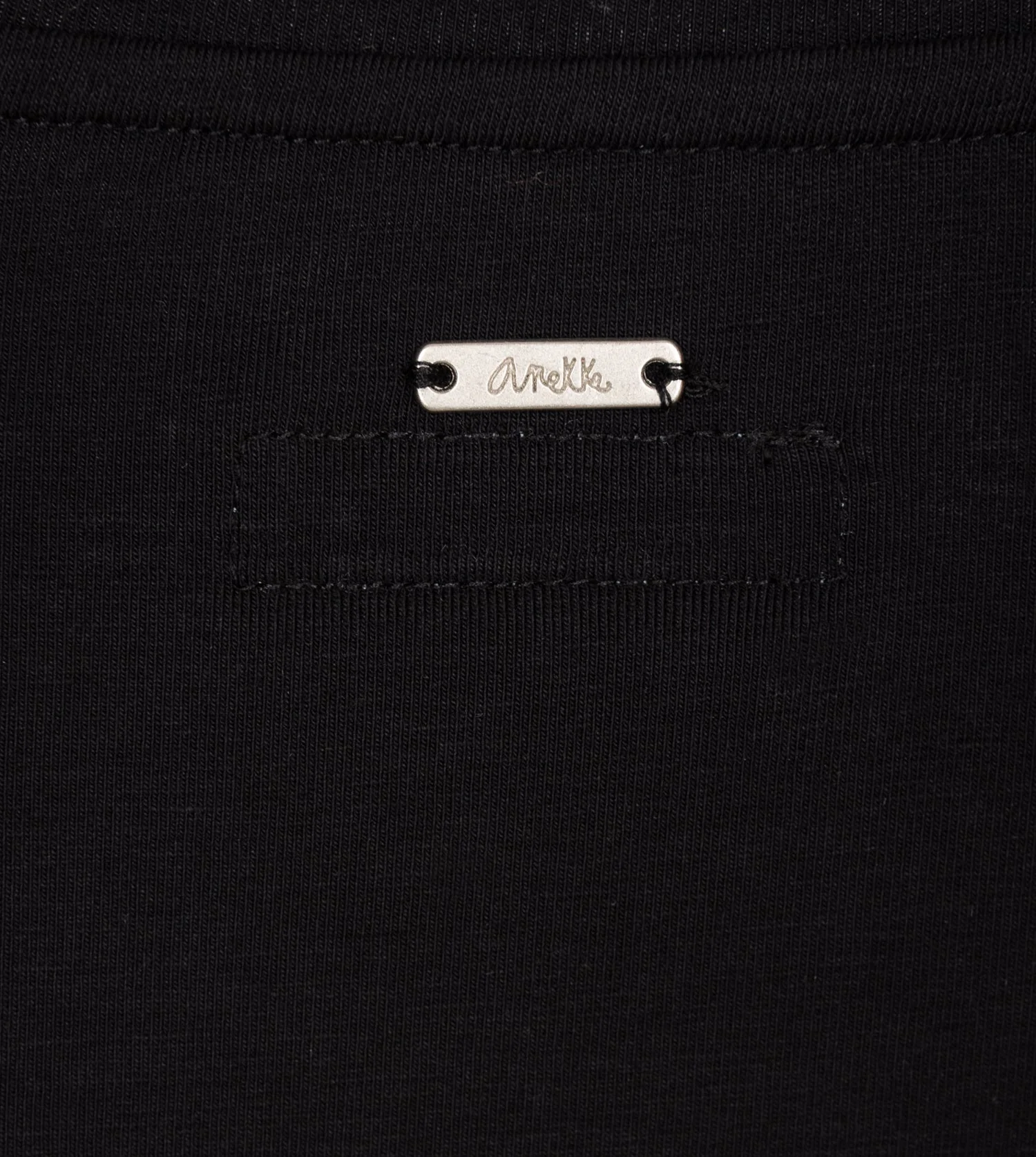 Camiseta negra Anekke - Image 7
