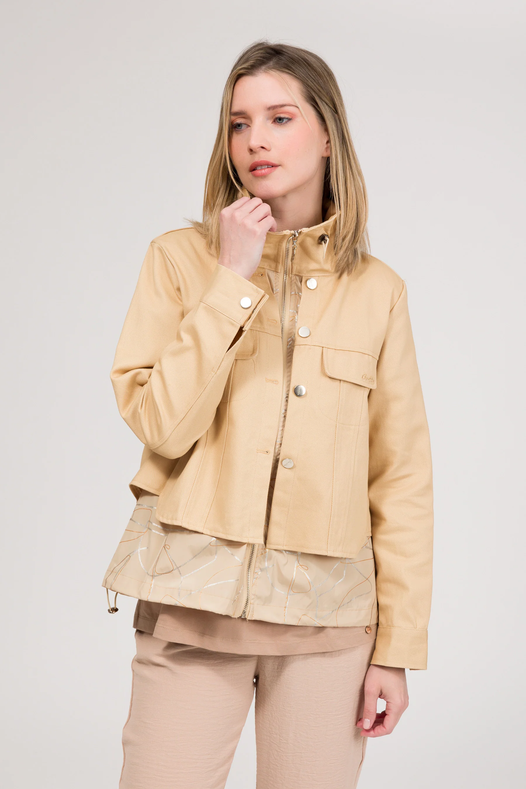 Chaqueta beige - Image 6