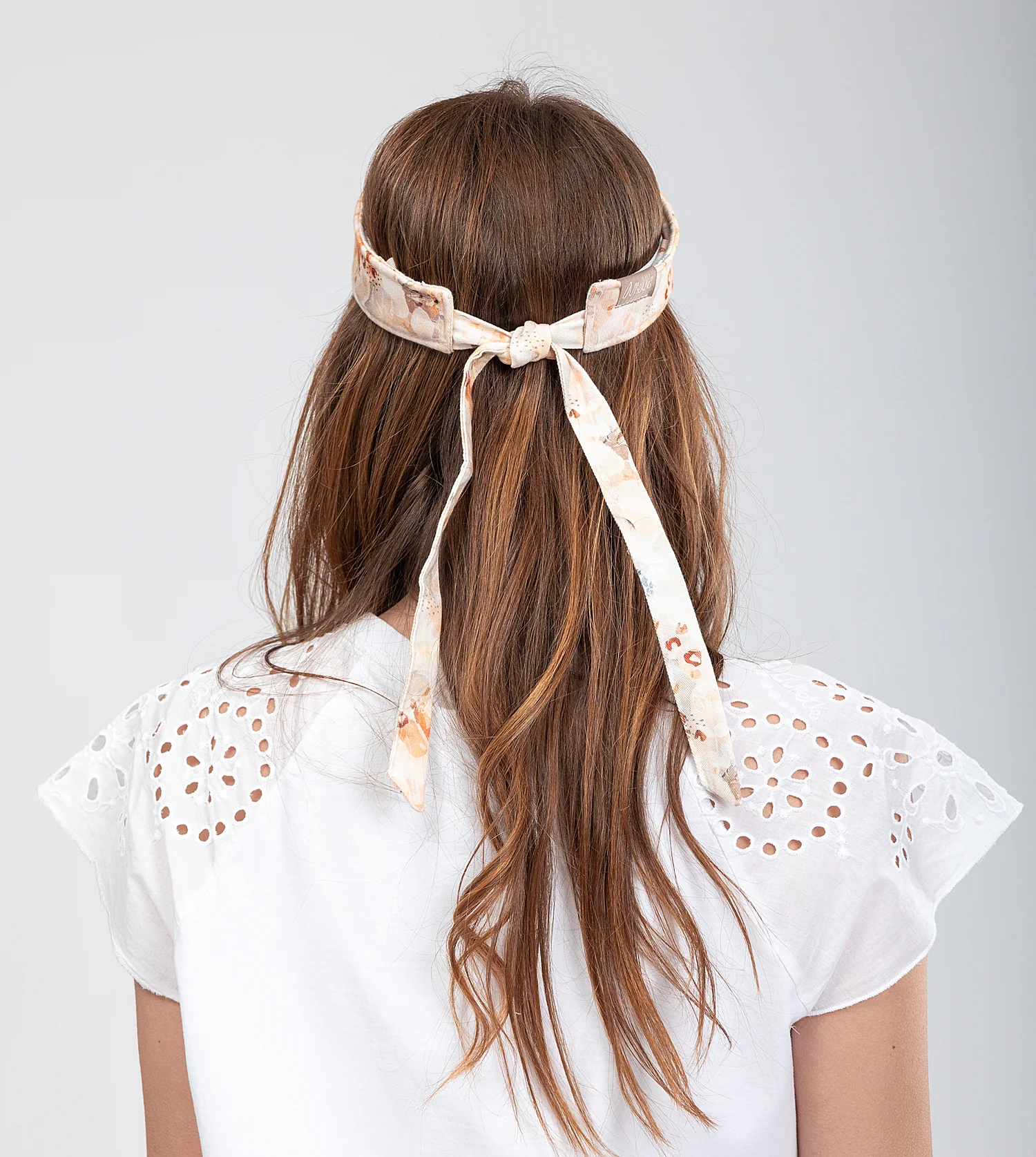 Visera beige estampada - Image 3